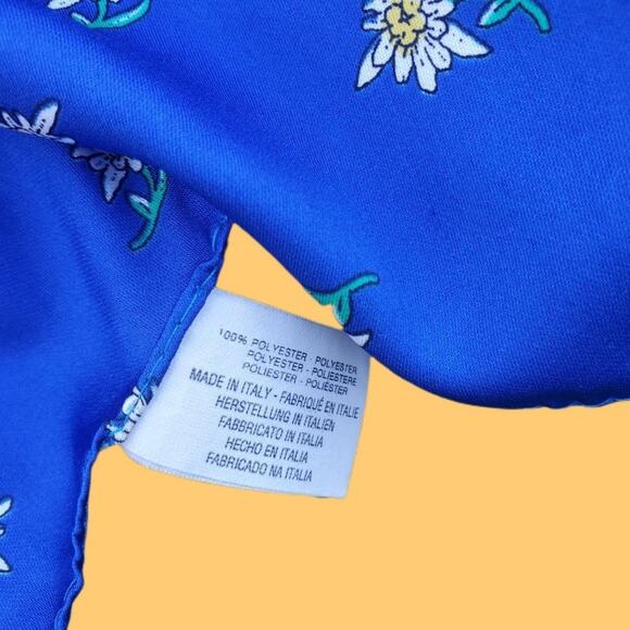 Daisy Scarf Made in Italy Floral Dainty Preppy Twee - Picture 2 of 3